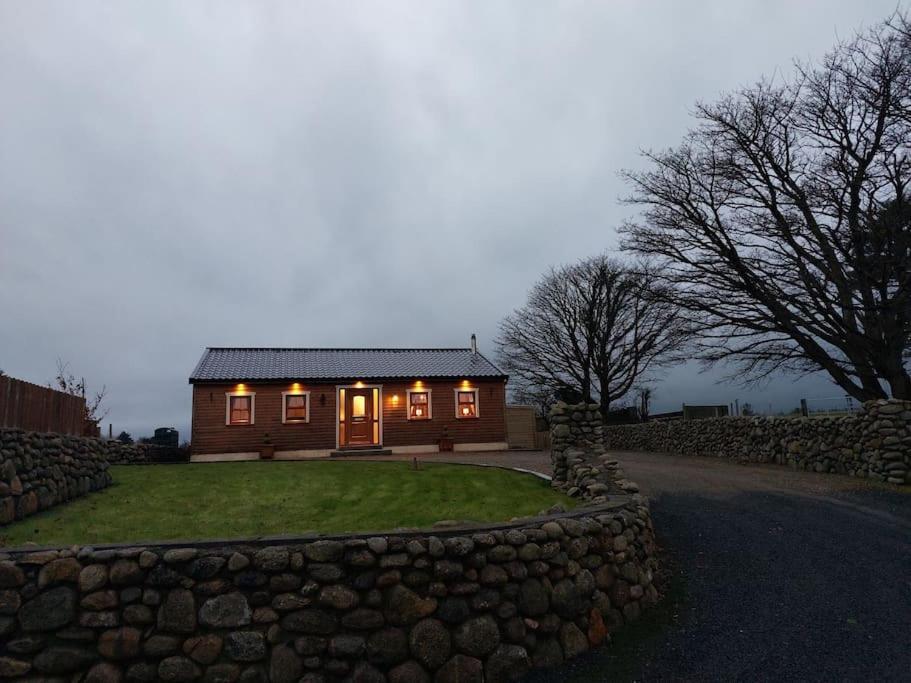 Luxurious Log Cabin With Lay-Z Spa Hot Tub Villa Ballina  Exterior foto